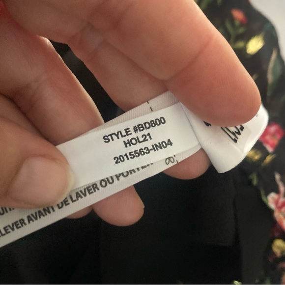 J. Crew Ruffle Neck Top in Midnight Vintage Floral Gold Metallic Size S - Picture 9 of 12